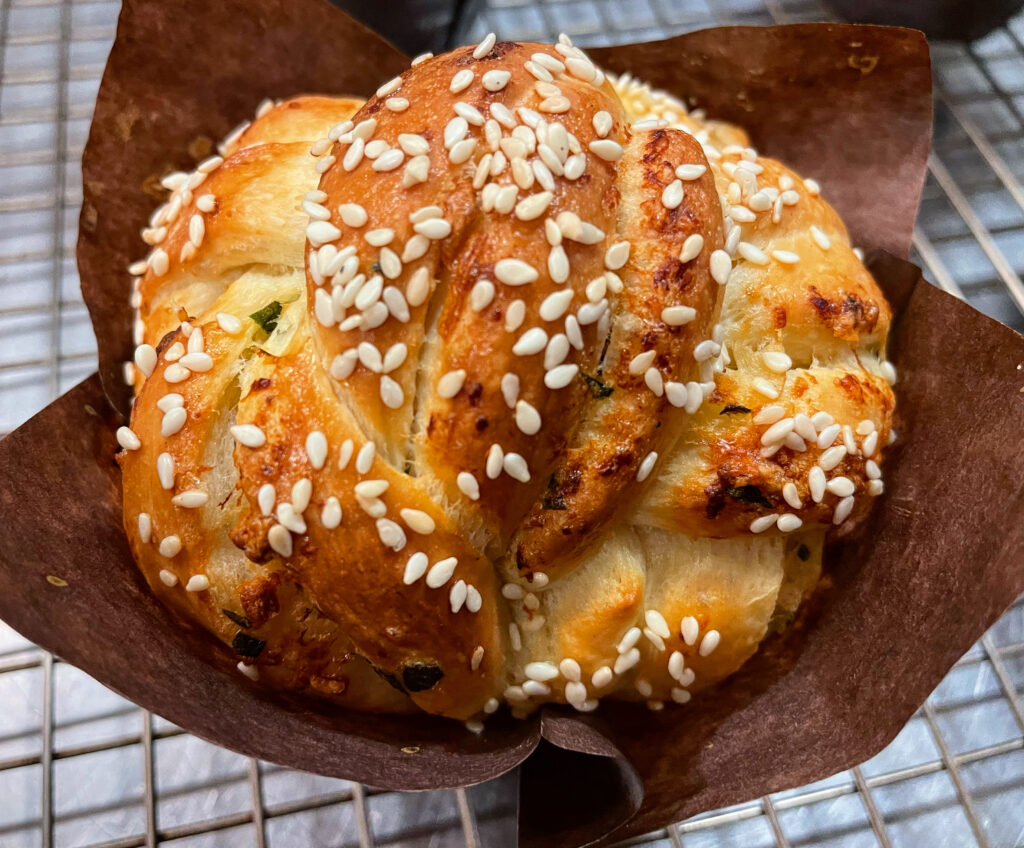 Garlic knot.